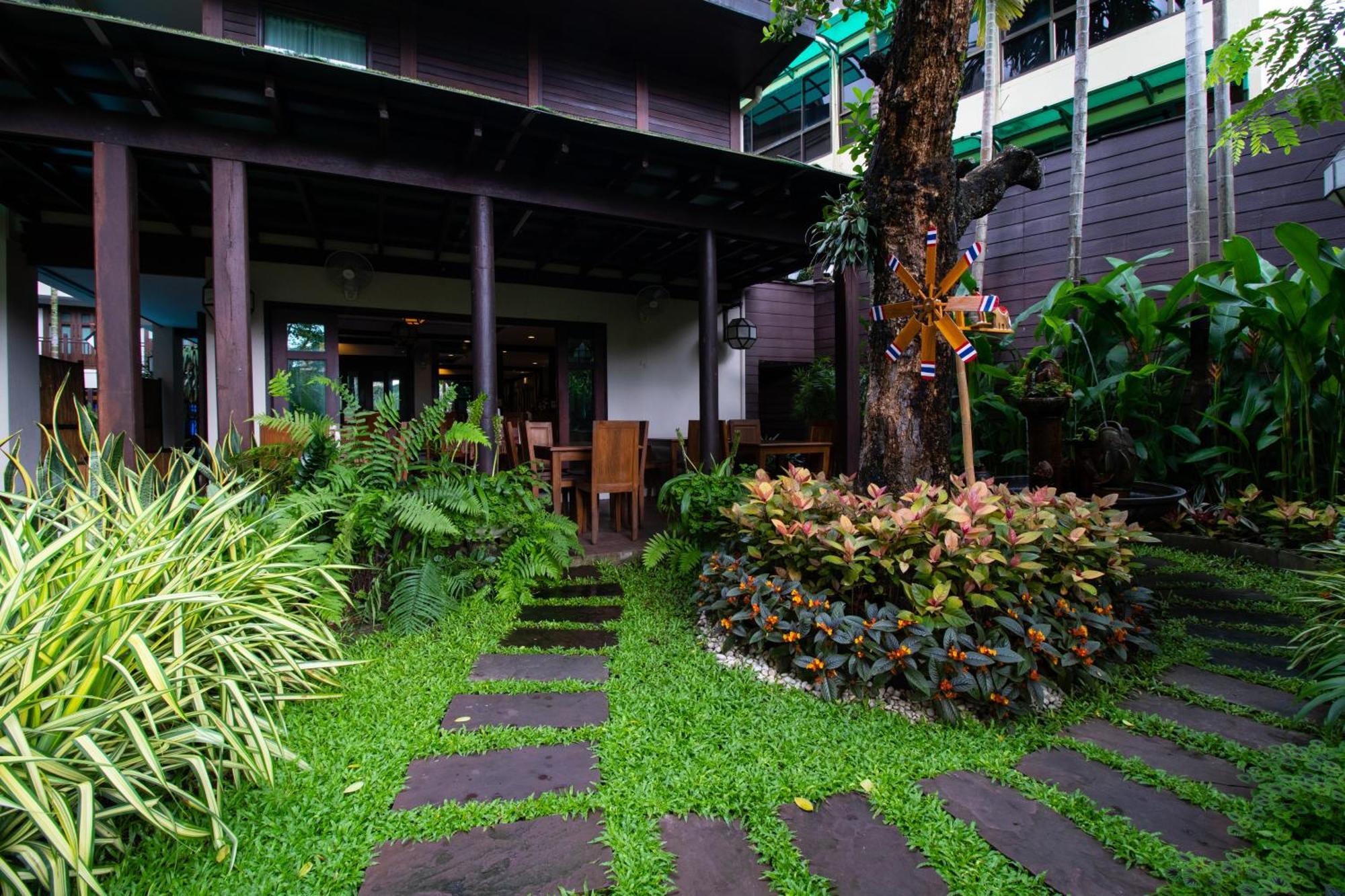 Viang Thapae Resort Чиангмай Екстериор снимка